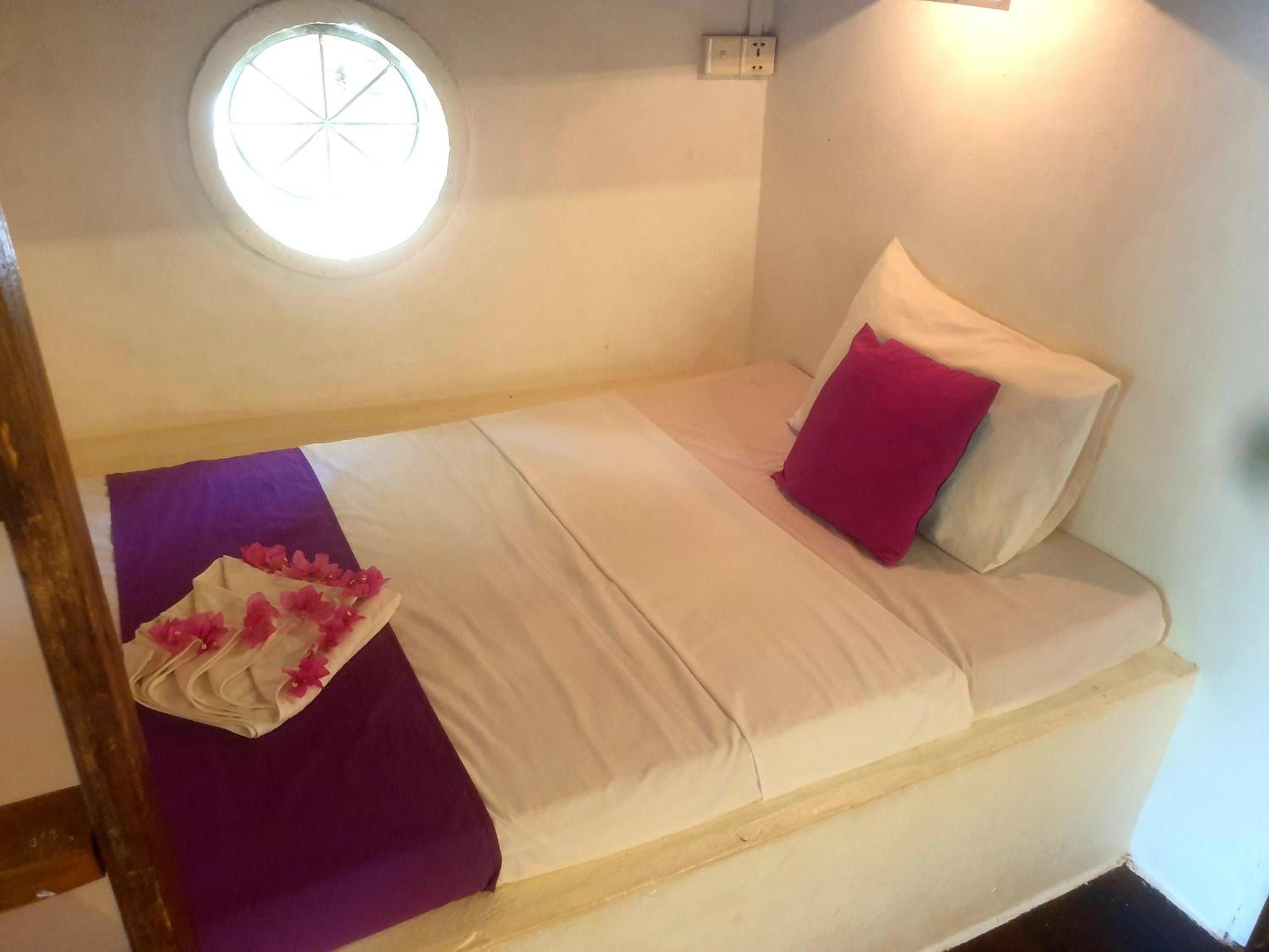 Bohemiaz Resort And Spa Kampot Chambre photo