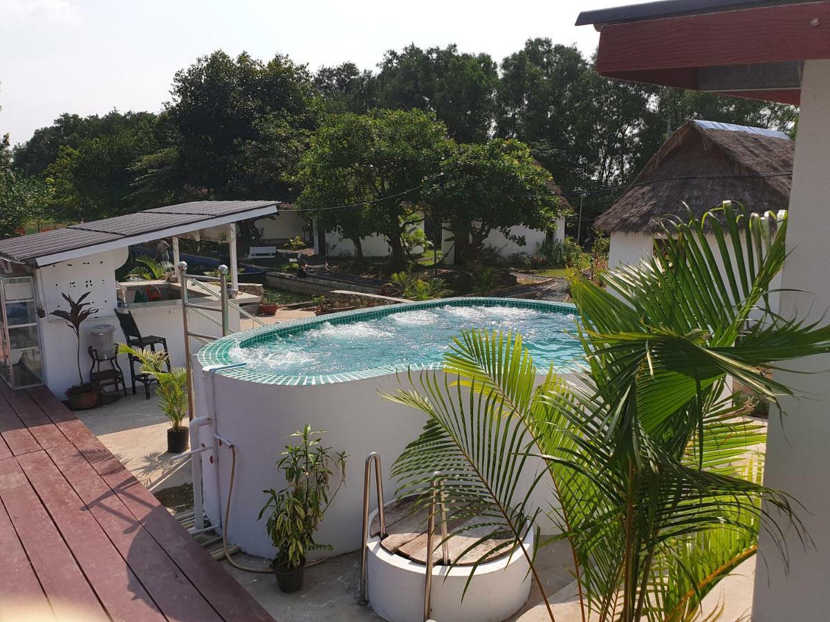 Bohemiaz Resort And Spa Kampot Extérieur photo